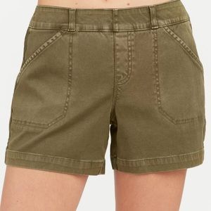SPANX Shorts 6" Twill Short Olive (Brown/Tan)